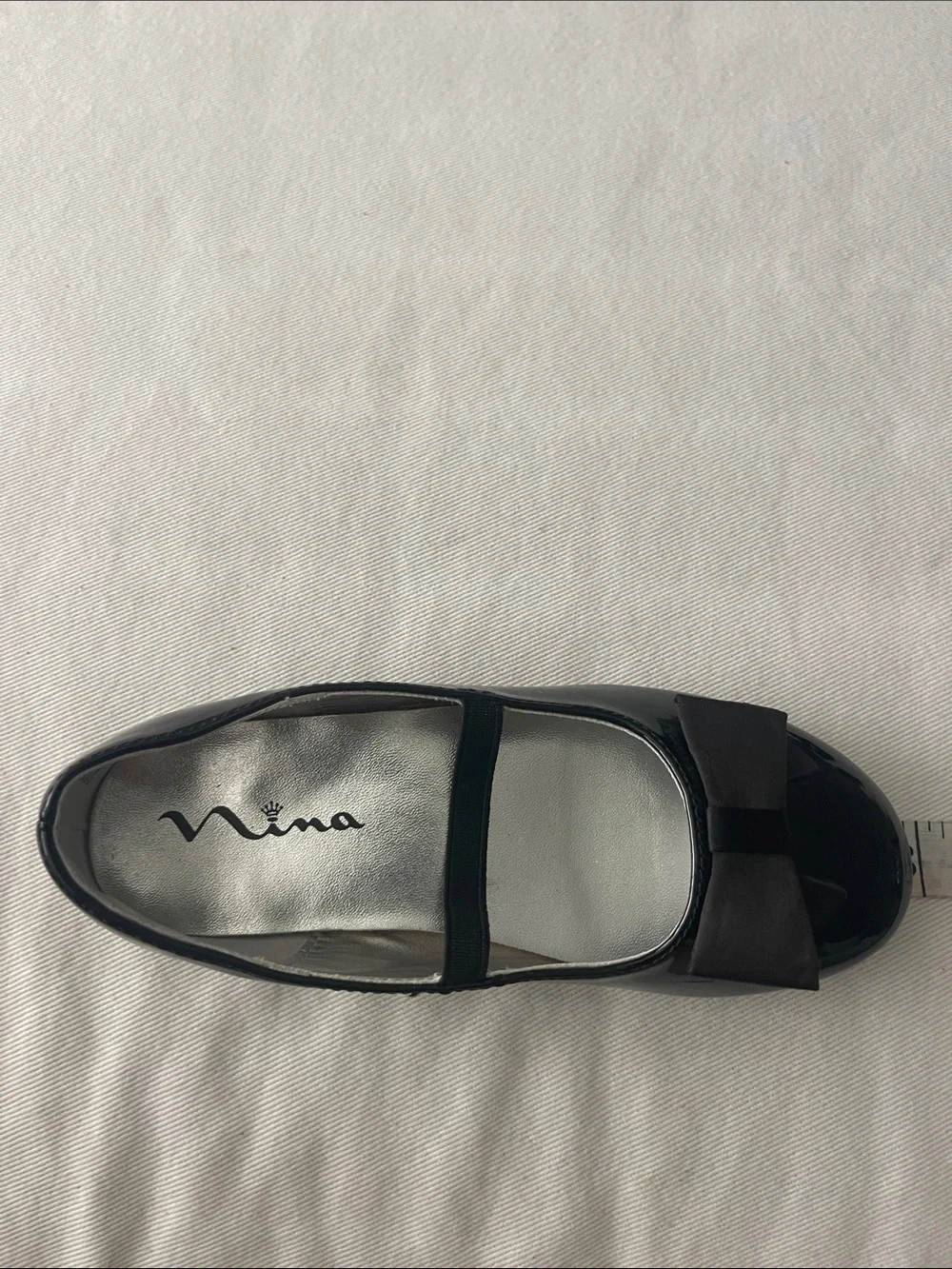 NWOT Nina Size 11 M Girls Black Patent Mary Jane Flats with Bow Accent